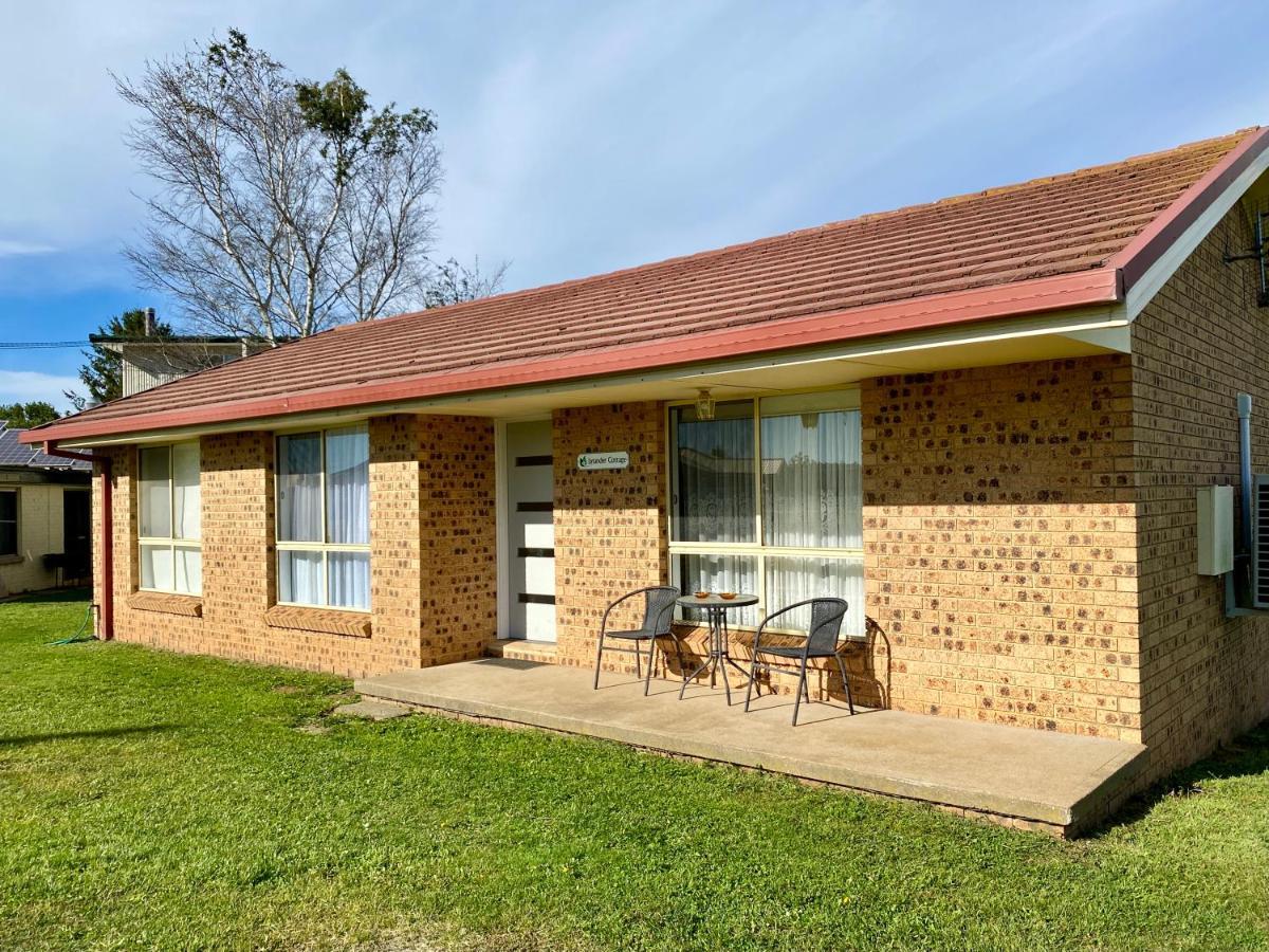 Titania Motel Oberon Buitenkant foto