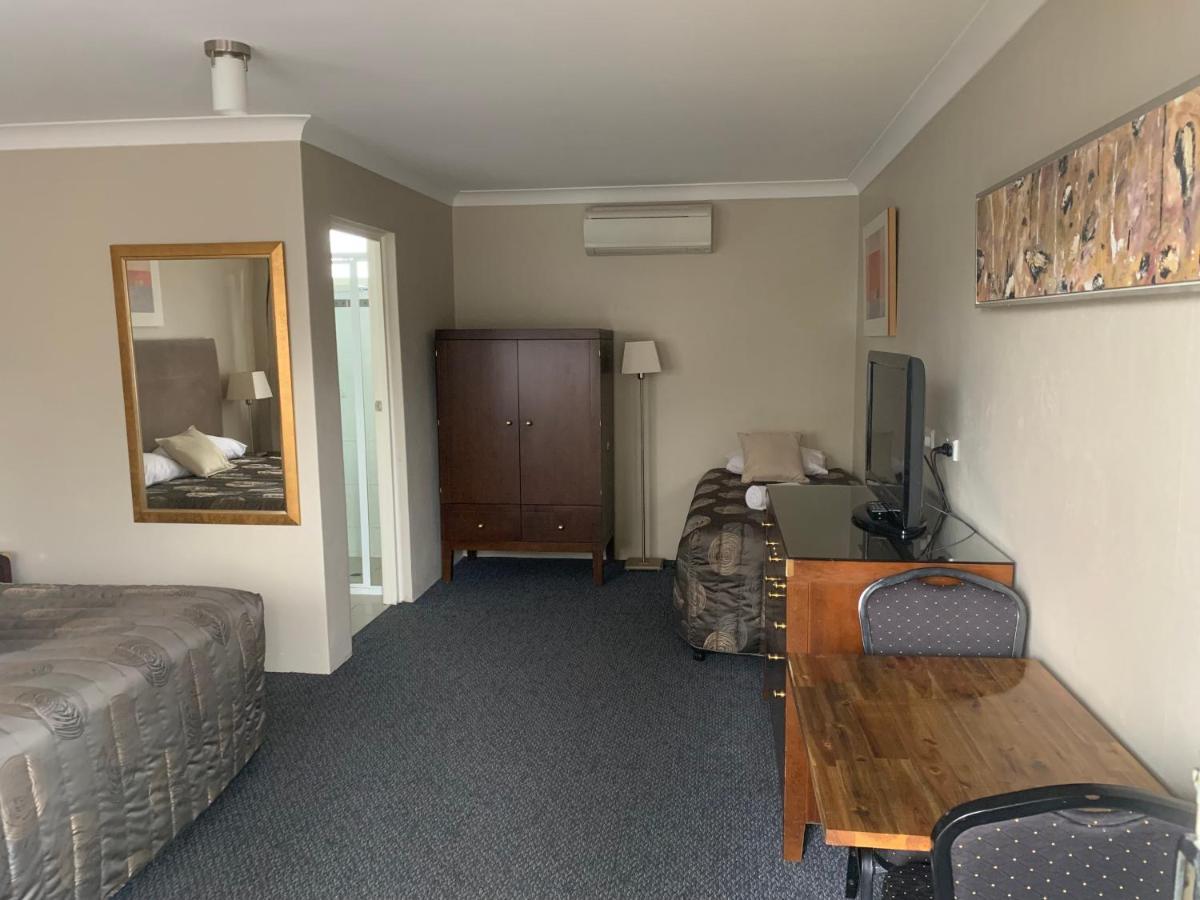 Titania Motel Oberon Buitenkant foto
